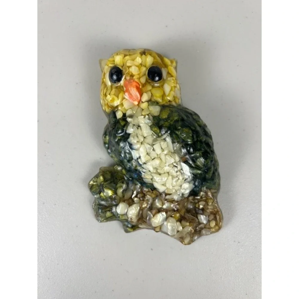 Vintage Tennessee Shell‎ Co Genuine Mother of Pearl Vomit Owl Wall Plaque